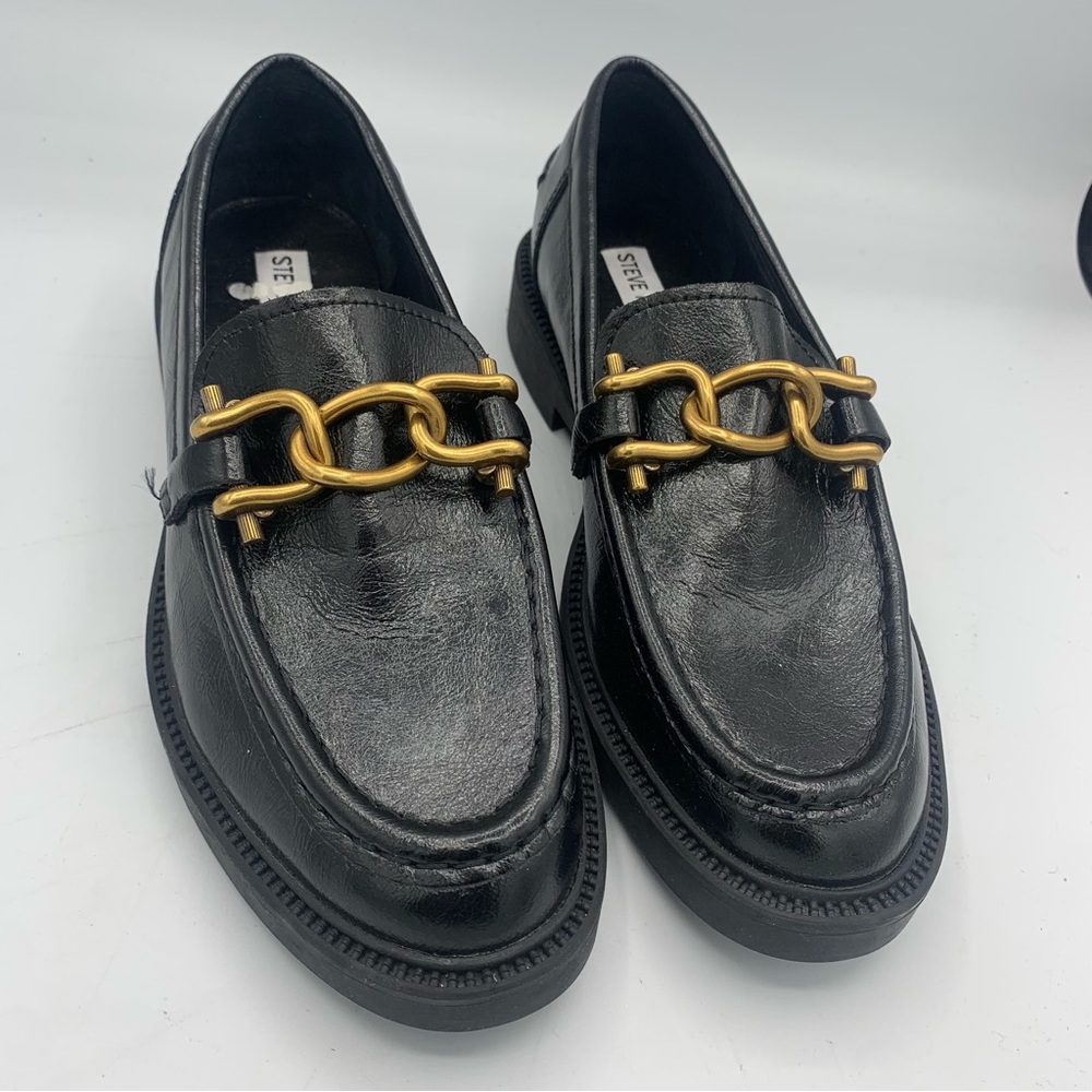 Steve Madden Women's Karmine Black Leather Gold Chain Accent Loafer Shoes 8.5M